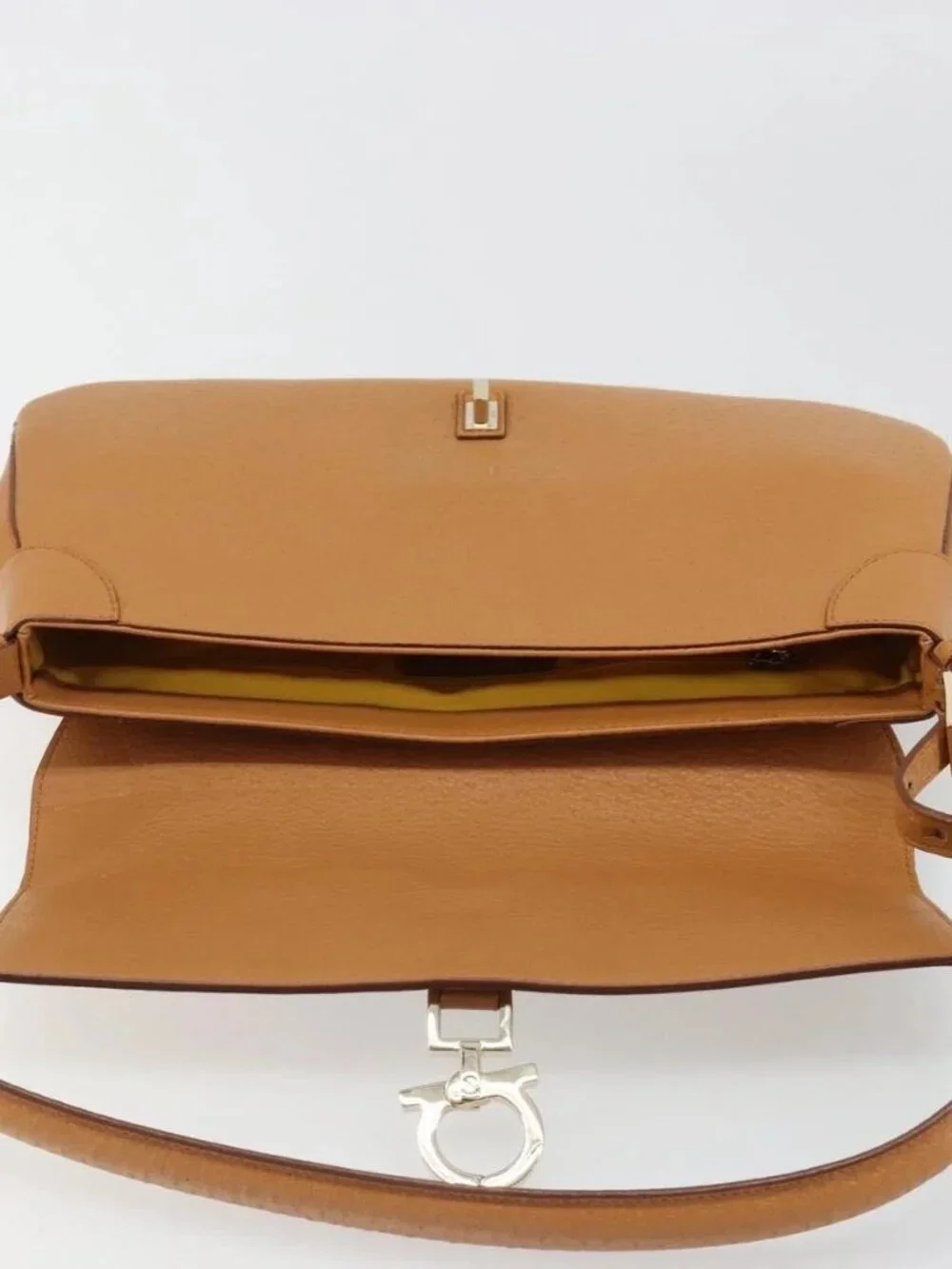 Salvatore Ferragamo Gancini Shoulder Bag Leather Brown Gold Auth 186271A